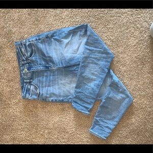 American Eagle Jeans. Worn Twice. Size 6 CURVY